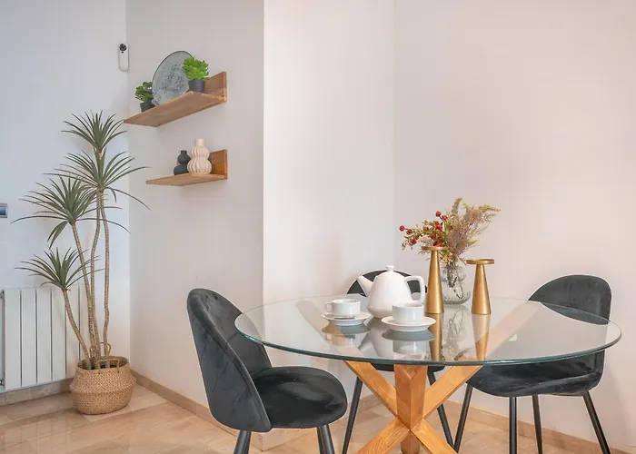 Calle San Isidro, 59 شقة