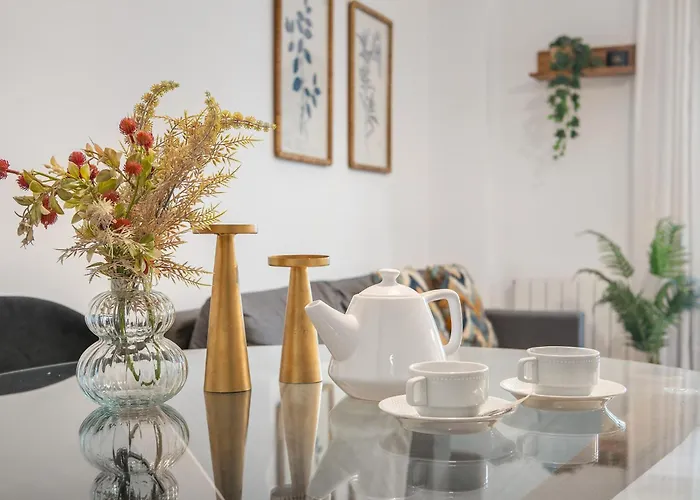 Calle San Isidro, 59 *